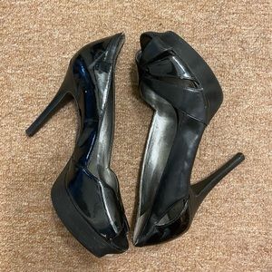 GUESS Peep Toe Pumps